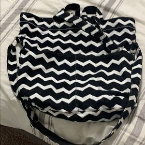 Thirty one crossbody bag chevron